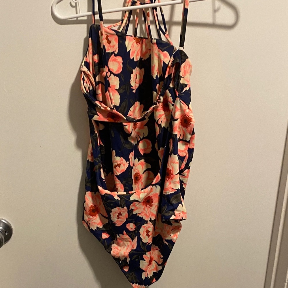 Tori Praver Swimwear Floral Bikini - Navy and Pink - Picture 4 of 5